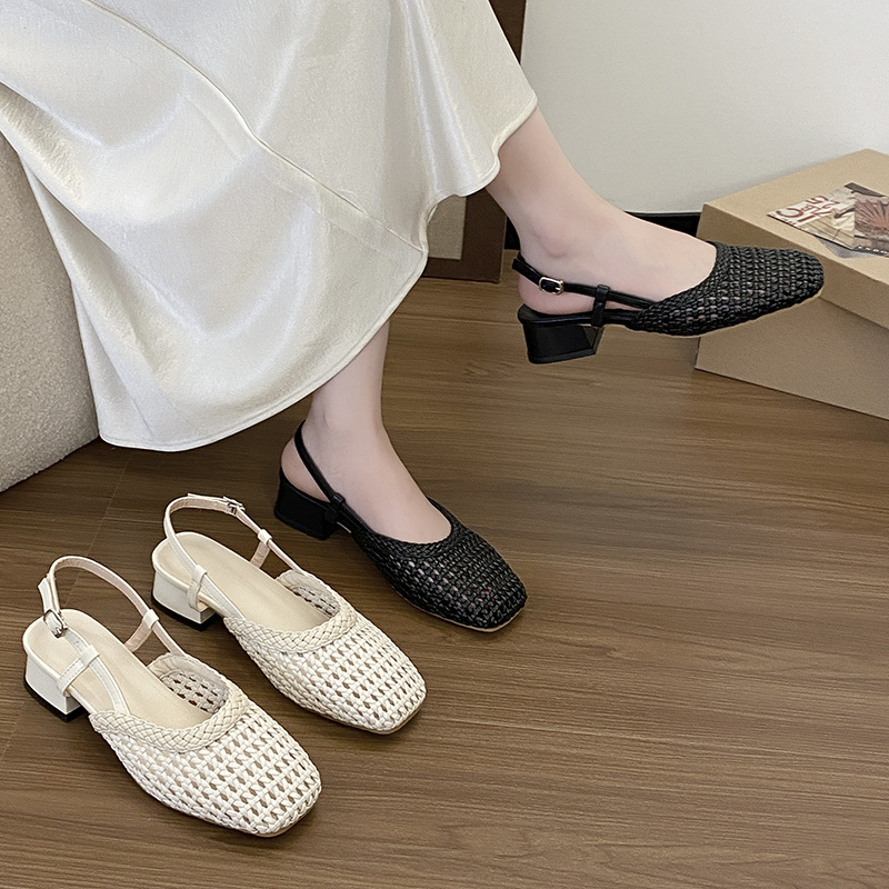 法式方头粗跟一字带后空凉鞋女夏季镂空气质百搭编织仙女风洞洞鞋