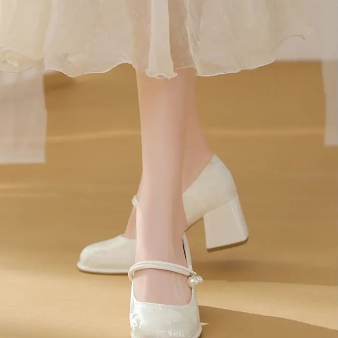 国风复古粗跟一字带小皮鞋软底通勤乐福鞋2025夏季新款浅口女单鞋