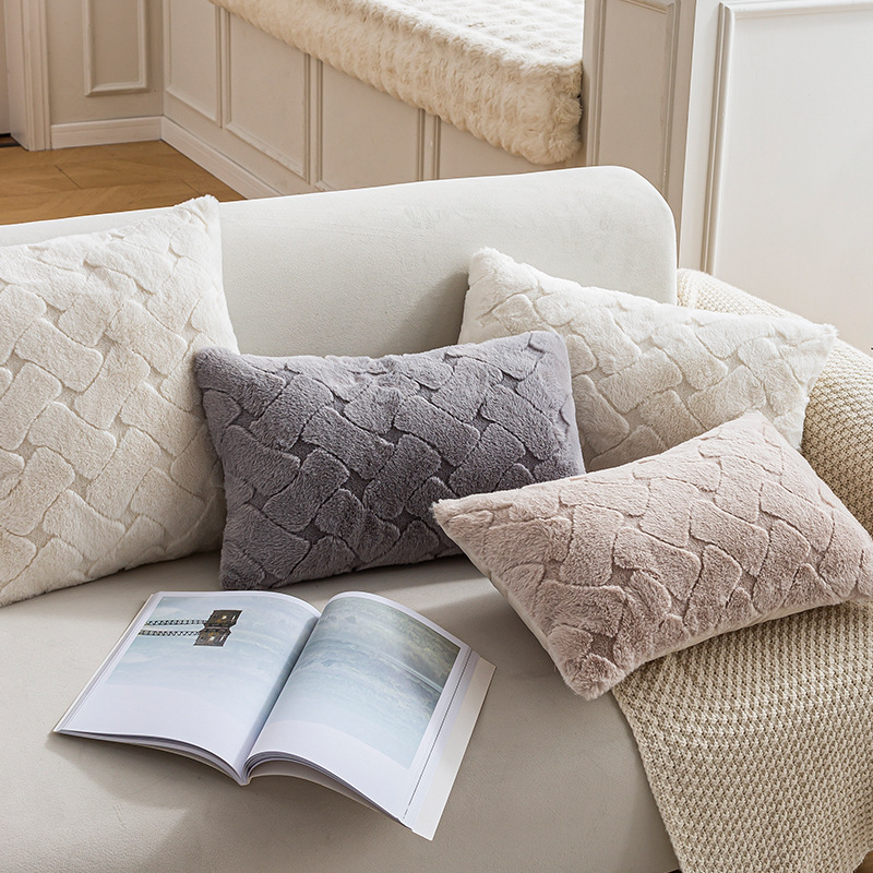 ins风仿兔毛抱枕秋冬居家布艺沙发装饰靠垫卧室飘窗靠枕套批发