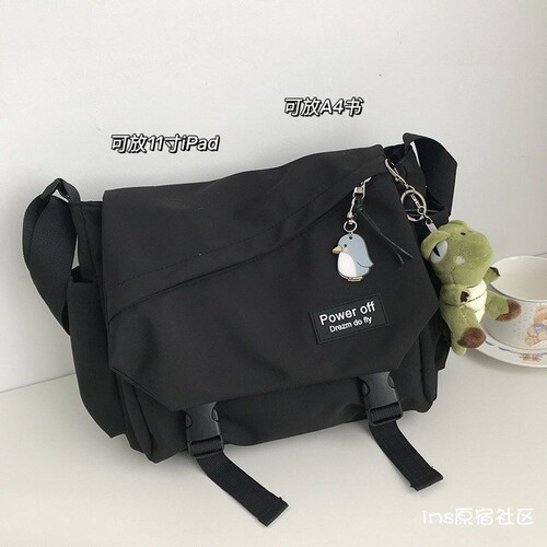 男士斜挎包潮牌ins工装风日系