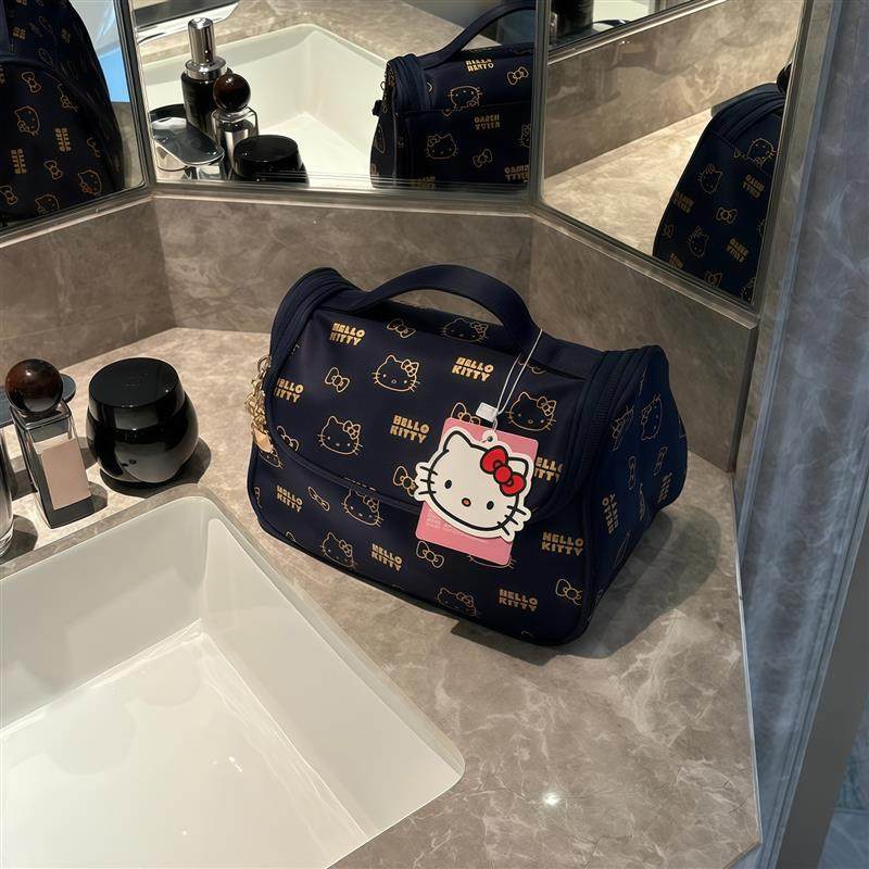 哈喽kitty化妆包收纳包洗漱包大容量便携式护肤品可爱旅行手提