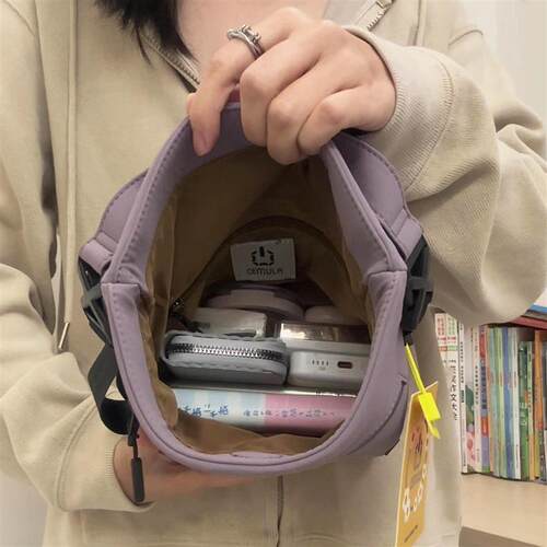 通勤有质感大容量女士小方包
