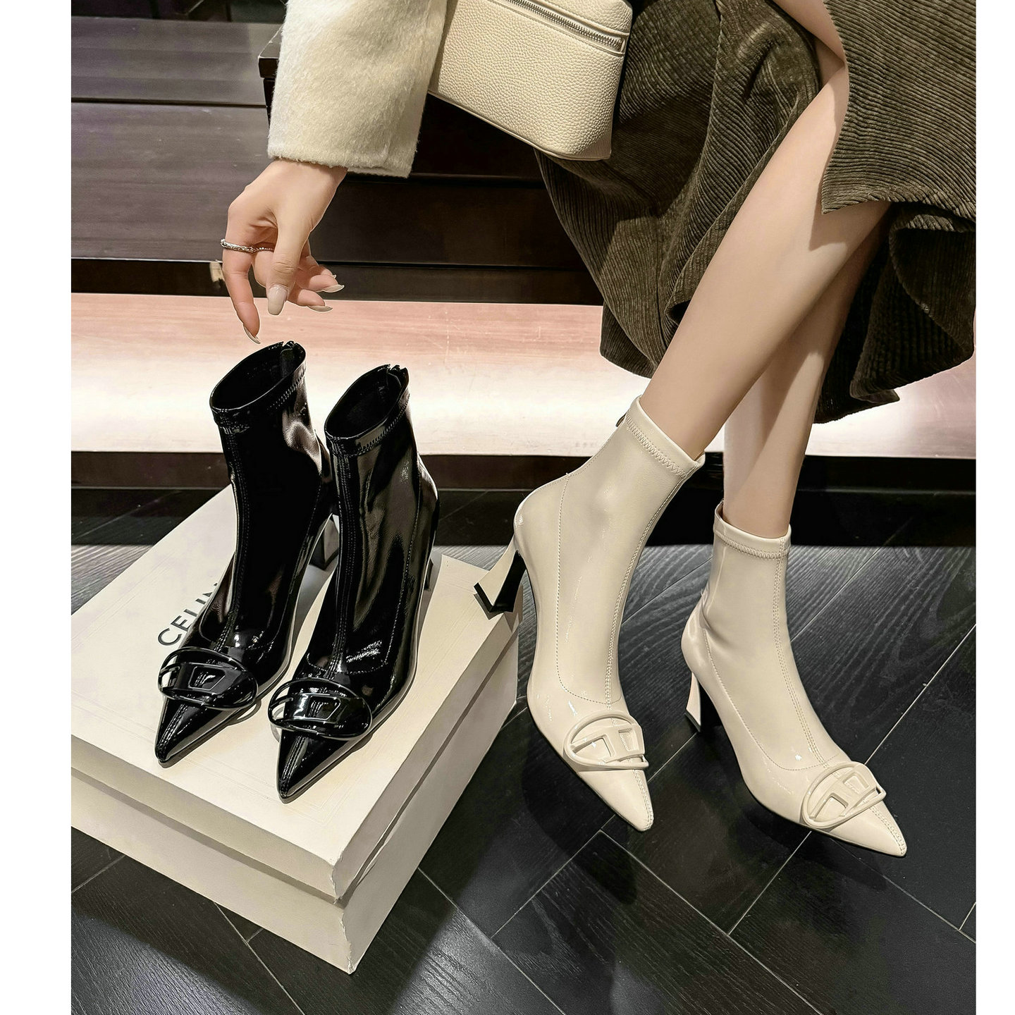 尖头高跟及踝靴弹力瘦瘦靴子白色