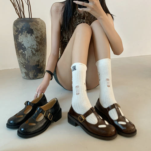 粗跟扣带单鞋厚底百搭小皮鞋