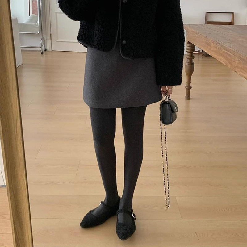 超好看的miu系灰色秋冬显瘦毛呢包臀短裙女时尚气质百搭高腰短裤
