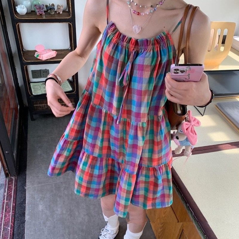 速发夏季新款风韩版彩虹格子吊带裙装甜美多巴胺宽松少连衣裙