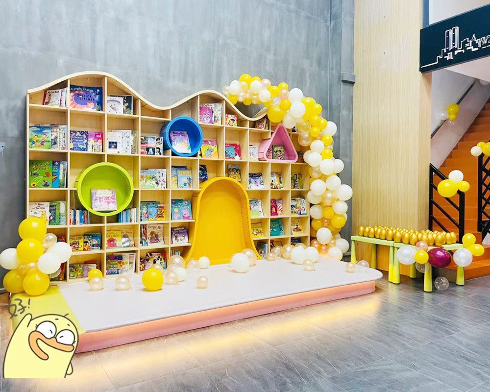 创意书架墙体造型艺术书柜幼儿园绘本馆早教中心书店木质儿童软装
