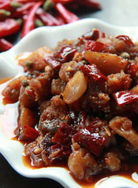 休闲零食麻辣小吃香辣冷吃兔冷香兔肉兔丁 包邮