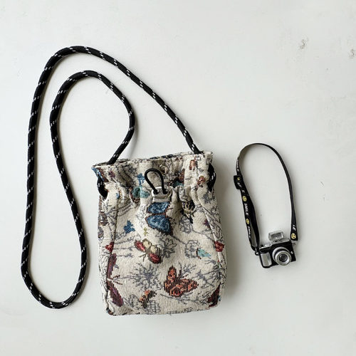 极简风手机包女日韩轻薄抽绳帆布小包百搭迷你单肩斜挎零钱包