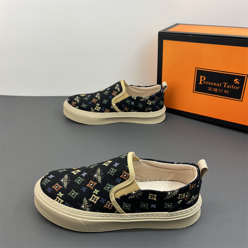 欧洲站春夏新款男鞋板鞋时尚潮牌刺绣百搭一脚蹬套脚懒人乐福板鞋