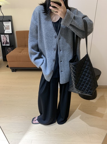 慵懒风重工含羊毛v领坑条毛衣开衫加密针织衫外套上衣女早秋新品