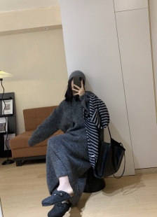 女两件套装 复古含毛加厚圆领毛衣针织开衫 两面穿半身裙秋冬新品