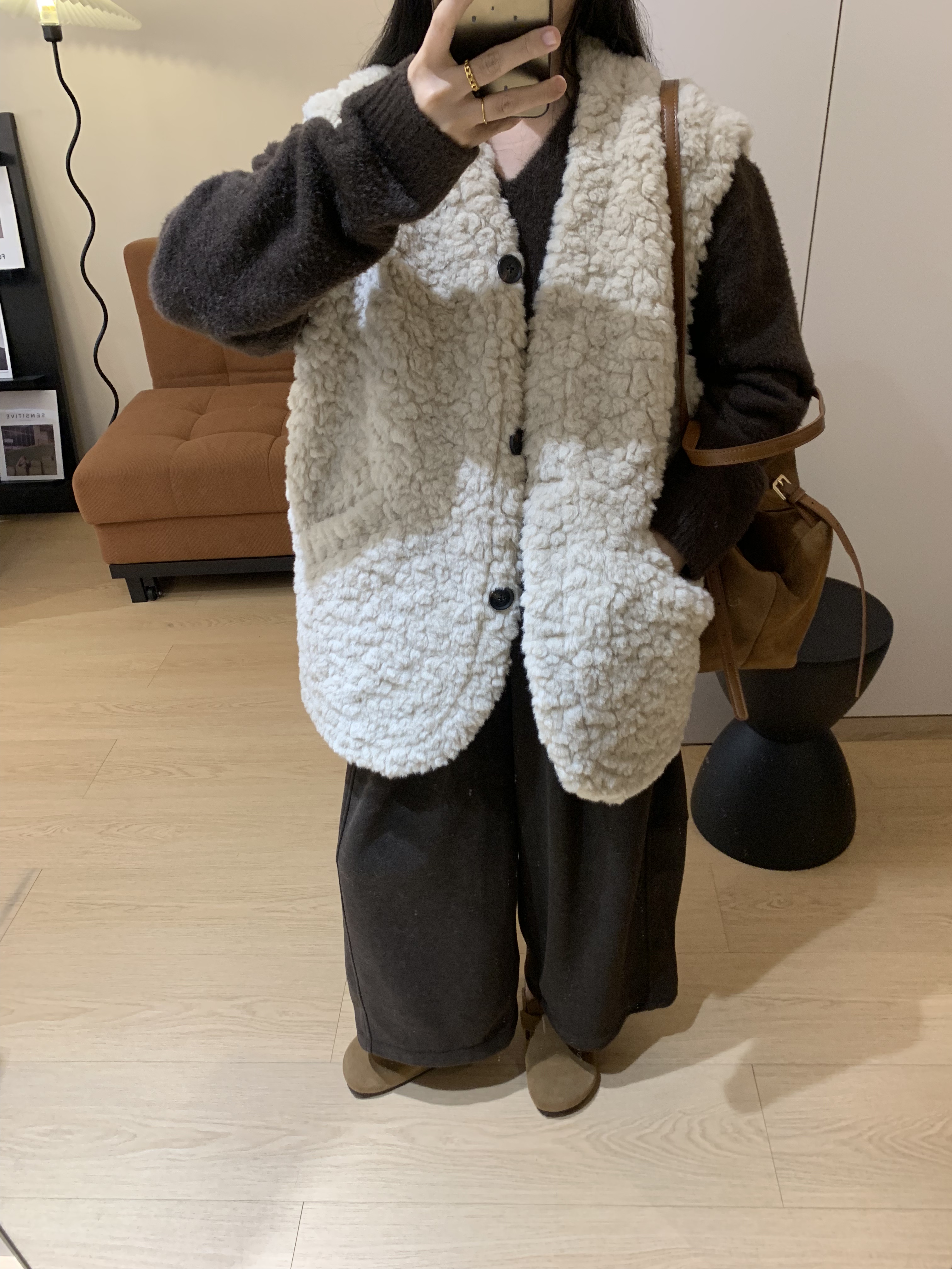 复古腔调设计感宽松大版皮毛一体外套秋冬新款女装皮草马甲秀气版