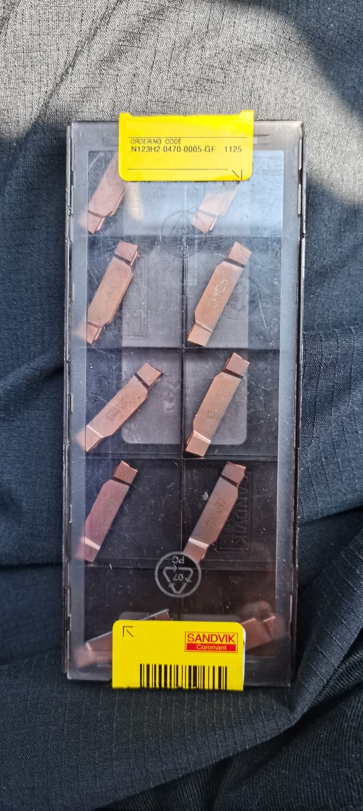 山特维克N123H2-0470-0005-GF1125石油专用非标槽刀片