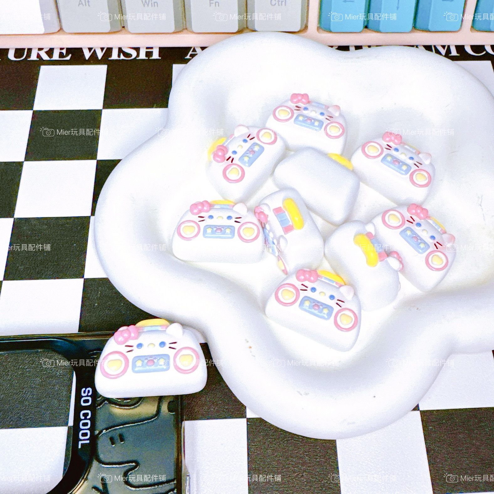 设计款Hello Kitty音响可爱配件DIY奶油胶手机壳挂件摆件笔刀,饰品/流行首饰/时尚饰品新,其他DIY饰品配件,淘宝优惠券,粉丝福利购,淘宝优惠卷