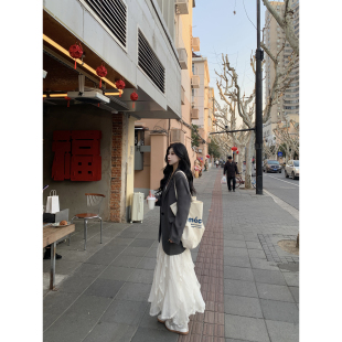 YAQING春秋季新款显瘦气质长裙子小众不规则仙女半身裙搭白色吊带