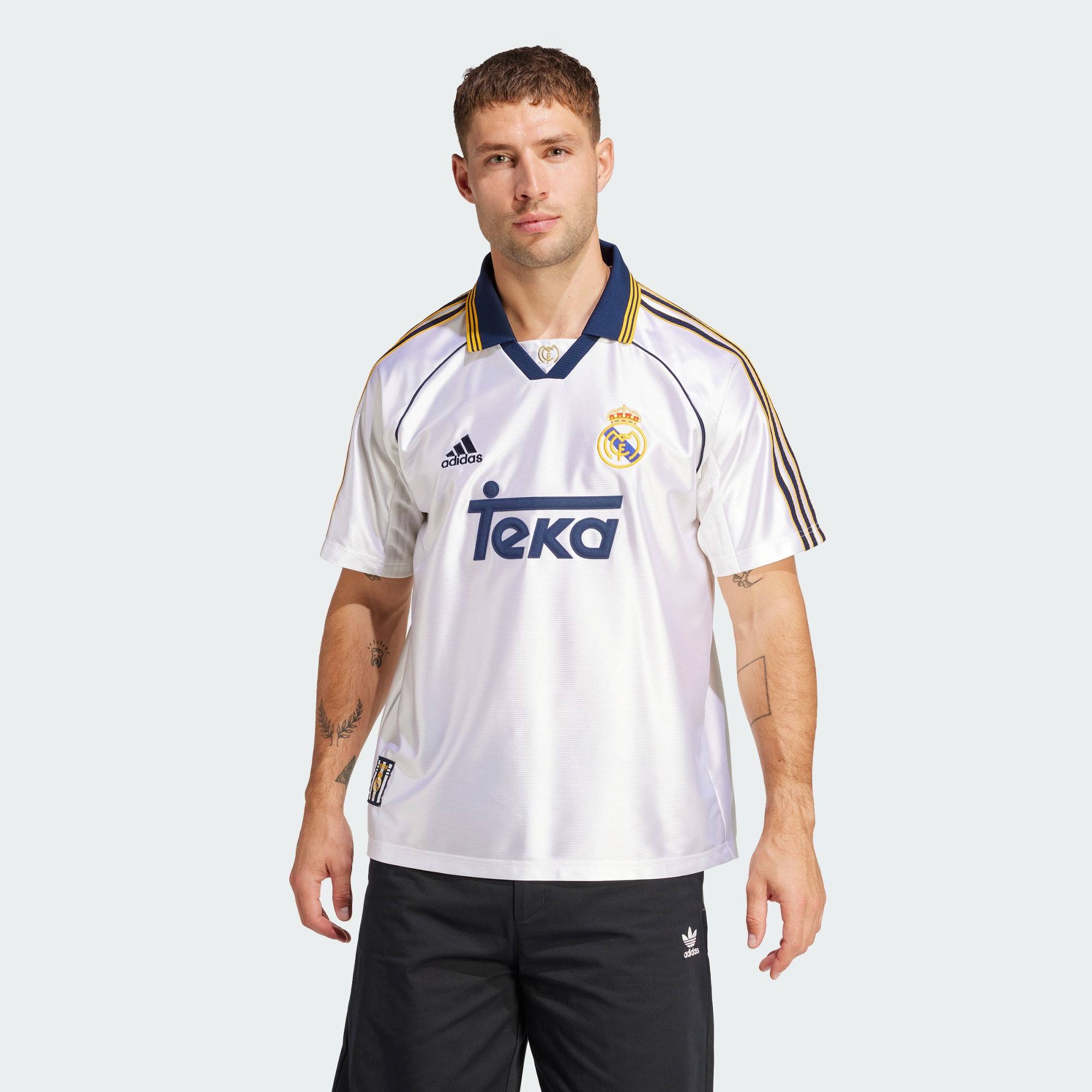 阿迪达斯专业运动男子皇马足球特别款运动短袖翻领球衣