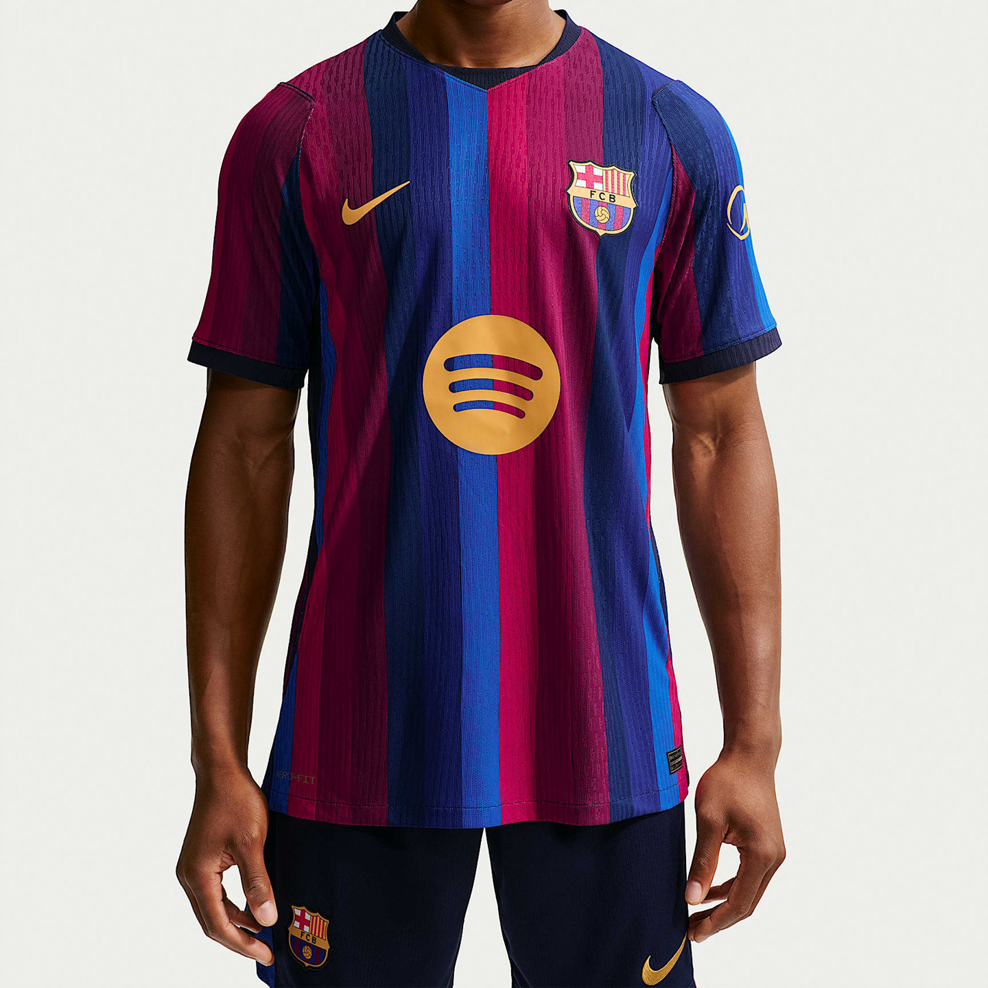耐克2026/27 赛季巴萨Nike Aero-FIT 男子短袖足球球衣II2709
