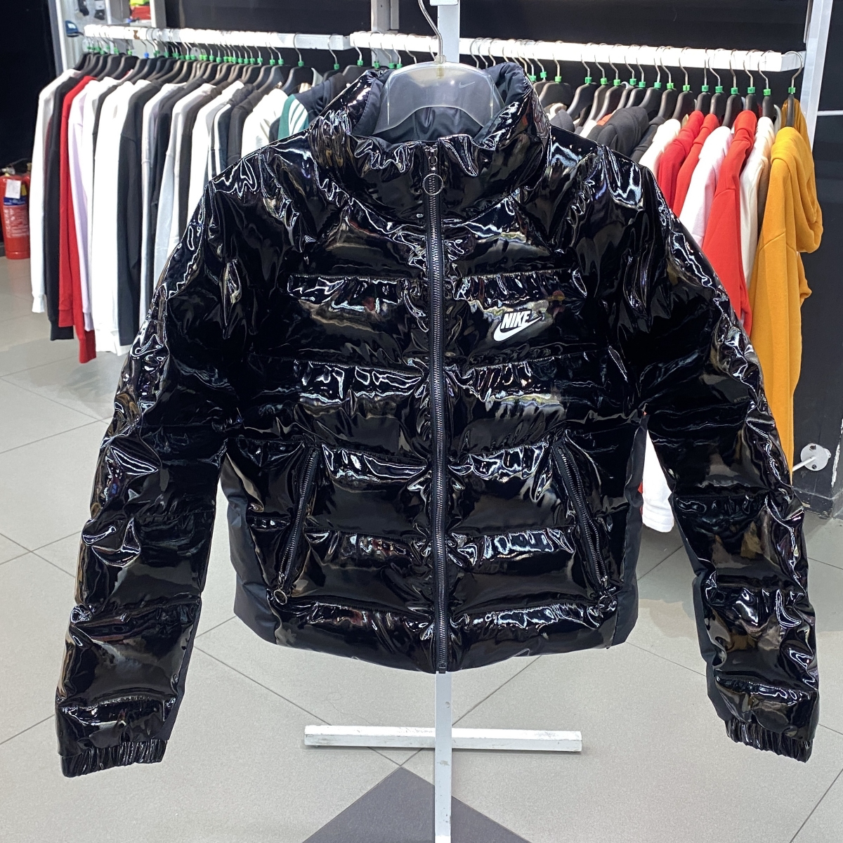 Nike/耐克女装冬季宽松保暖休闲运动夹克外套棉服FQ3575