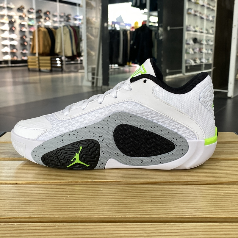 耐克乔丹JordanTatum2塔图姆2 AirStrobel篮球鞋轻量