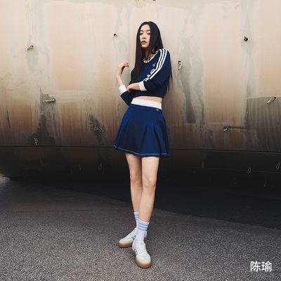 阿迪达斯三叶草女子陈瑜同款复古运动A字百褶短裙
