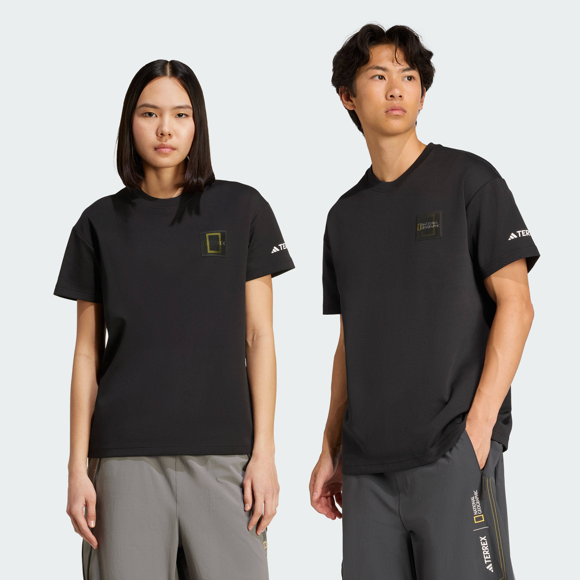 阿迪达斯情侣户外速干阔形运动短袖T恤KC2352|KC5417