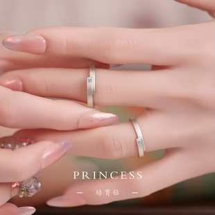 999足银培育钻情侣戒指闭口莫桑石情侣对戒定制不期而遇情侣对戒