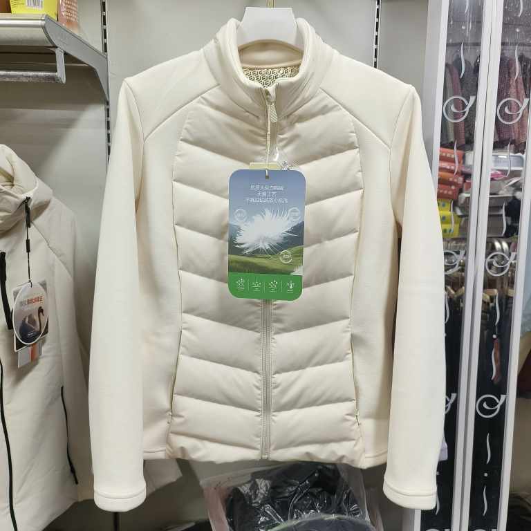 别云间K257前后羽绒绒90白鸭绒后颈白金贴片保暖外套可外穿可内穿