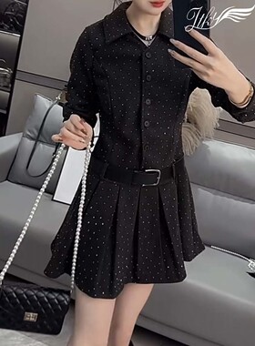 烫钻连衣裙女2026年春季新款收腰显瘦毛呢高级感单排扣亮点中长裙