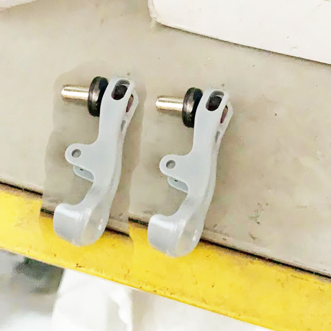 恒冠钓箱069按钮开关升降脚卡扣锁插销原厂加厚通用配件