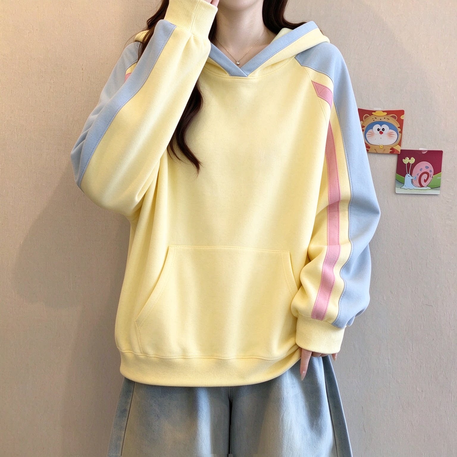 撞色拼接连帽插肩袖卫衣女秋冬银狐绒大码宽松百搭显瘦设计感上衣