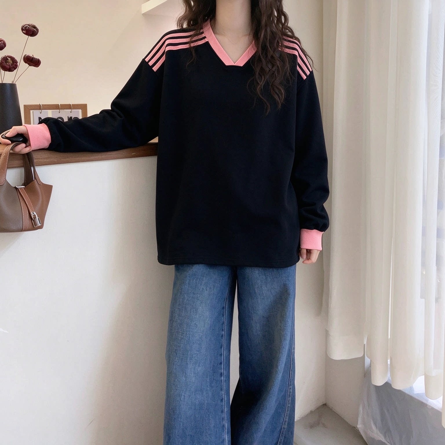 美式高街宽松撞色V领拼接条卫衣女春秋季加绒大码百搭套头上衣ins