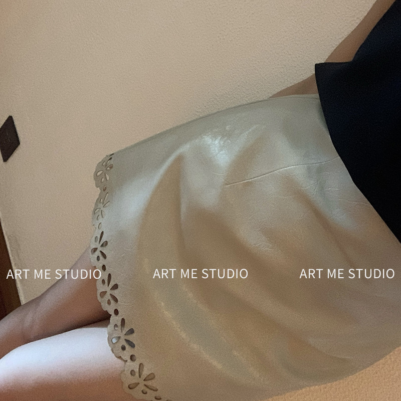 ARTME瓜瓜镂空纯欲PU皮短裙女春高腰修身显瘦防走光A字裙w2291j1