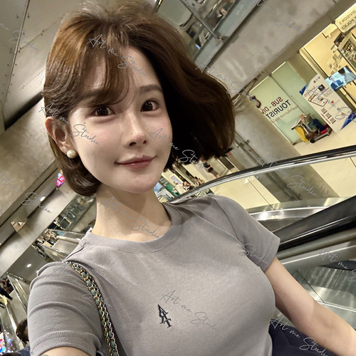 莱赛尔圆领收腰显瘦短袖T恤女装