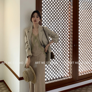ARTME瓜瓜 100醋酸蕾丝拼接V领吊带裙女春修身鱼尾连衣裙w2187w2