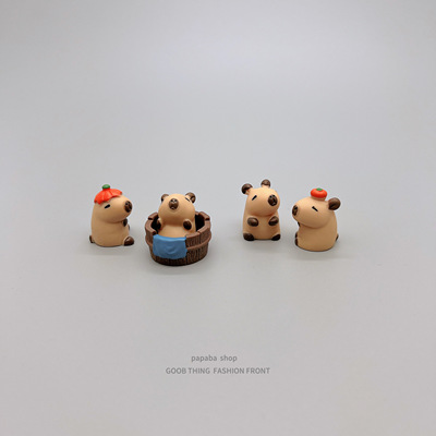 卡皮巴拉小水豚桌面摆件