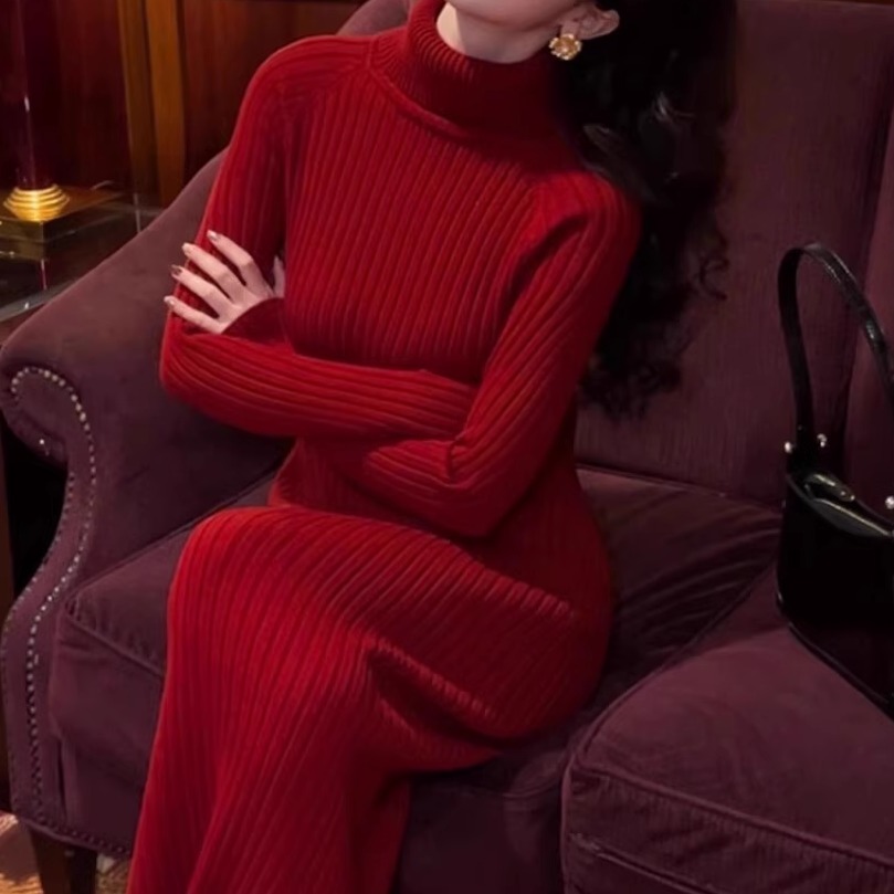 抗起球修身显瘦高领针织连衣裙