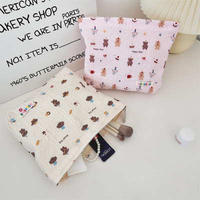 4862 可爱小熊碎花化妆包女2024新款便携大容量收纳袋外出手拿包