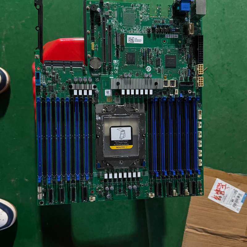 泰安S8056 24条内存插槽 工厂测试版 发货前点--议价商品