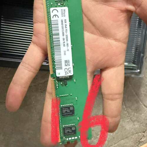 SK海力士 8G 1Rx8 PC4-3200 服务器内存条--议价商品
