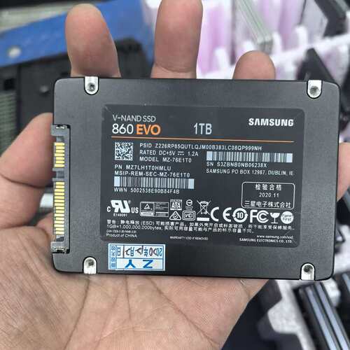 三星860 QVO 1TB固态硬盘，型号MZ-76Q1T0，--议价商品