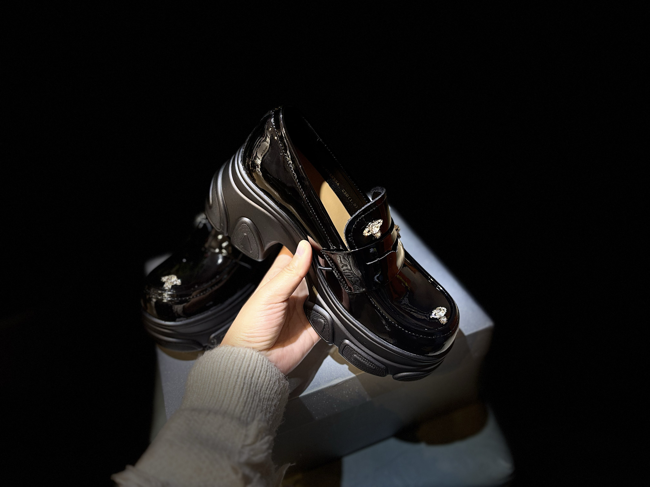 外贸原单女鞋2026新款真皮乐福鞋女厚底增高休闲运动板鞋小白鞋