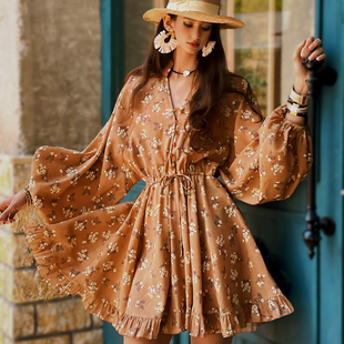 粉红大布娃娃复古气质浪漫碎花连衣裙女秋季 系带收腰大摆裙新款