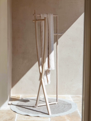 听栖 · Хорошая буква вешалка для одежды | Высококачественное изящное древесина. Использование дизайнера в стиле Wasabi.