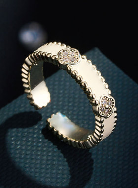 幸运四叶草开口戒指深红米白双色可选感铜合金镶锆可调节指环