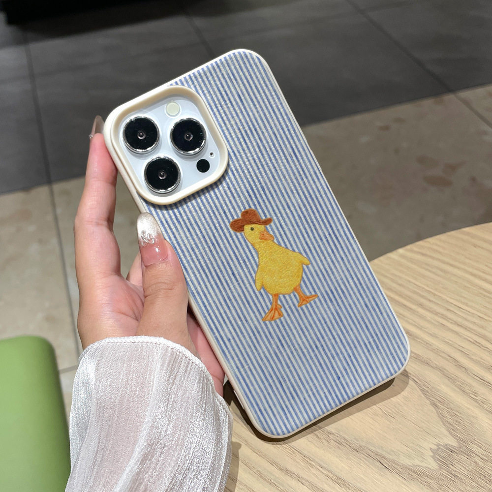 奶甜条纹小黄鸭手机壳适用iPhone17Pro苹果16全包防摔保护套批发