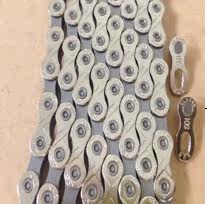 Chaîne de vélo - Ref 2378455 Image 1