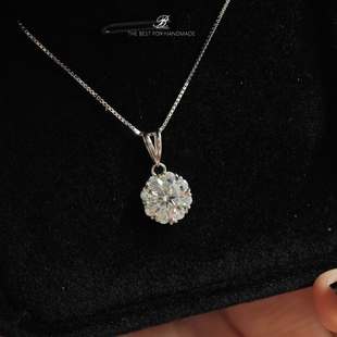 日系轻奢璀璨花朵一克拉D色莫桑石单钻锁骨链925纯银K白金项链女