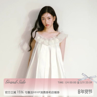 RECIT 缎面光泽感立体打褶不收腰连衣裙女冬季云朵领立体花娃娃裙