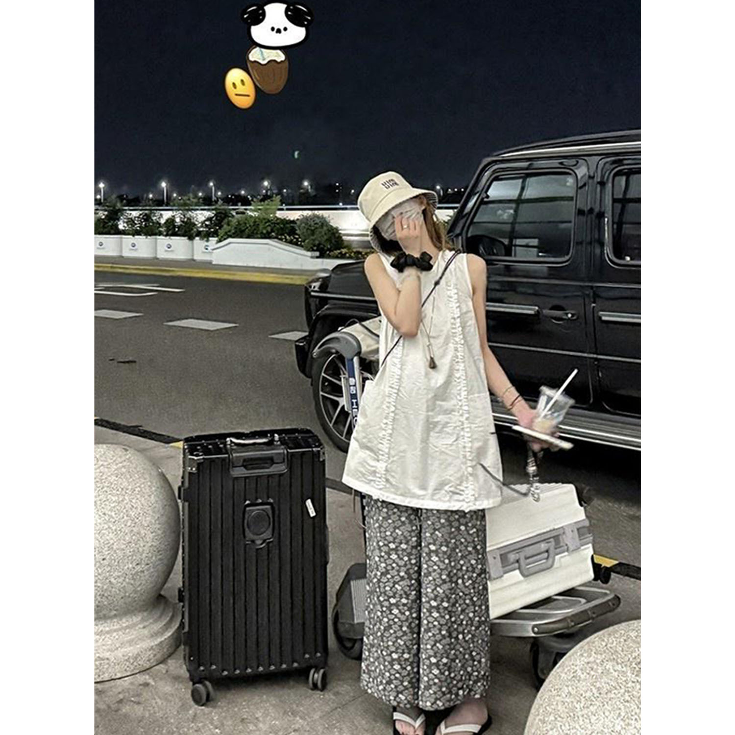 孕妇套装2025新款木耳边无袖背心上衣女夏季碎花阔腿九分裤两件套